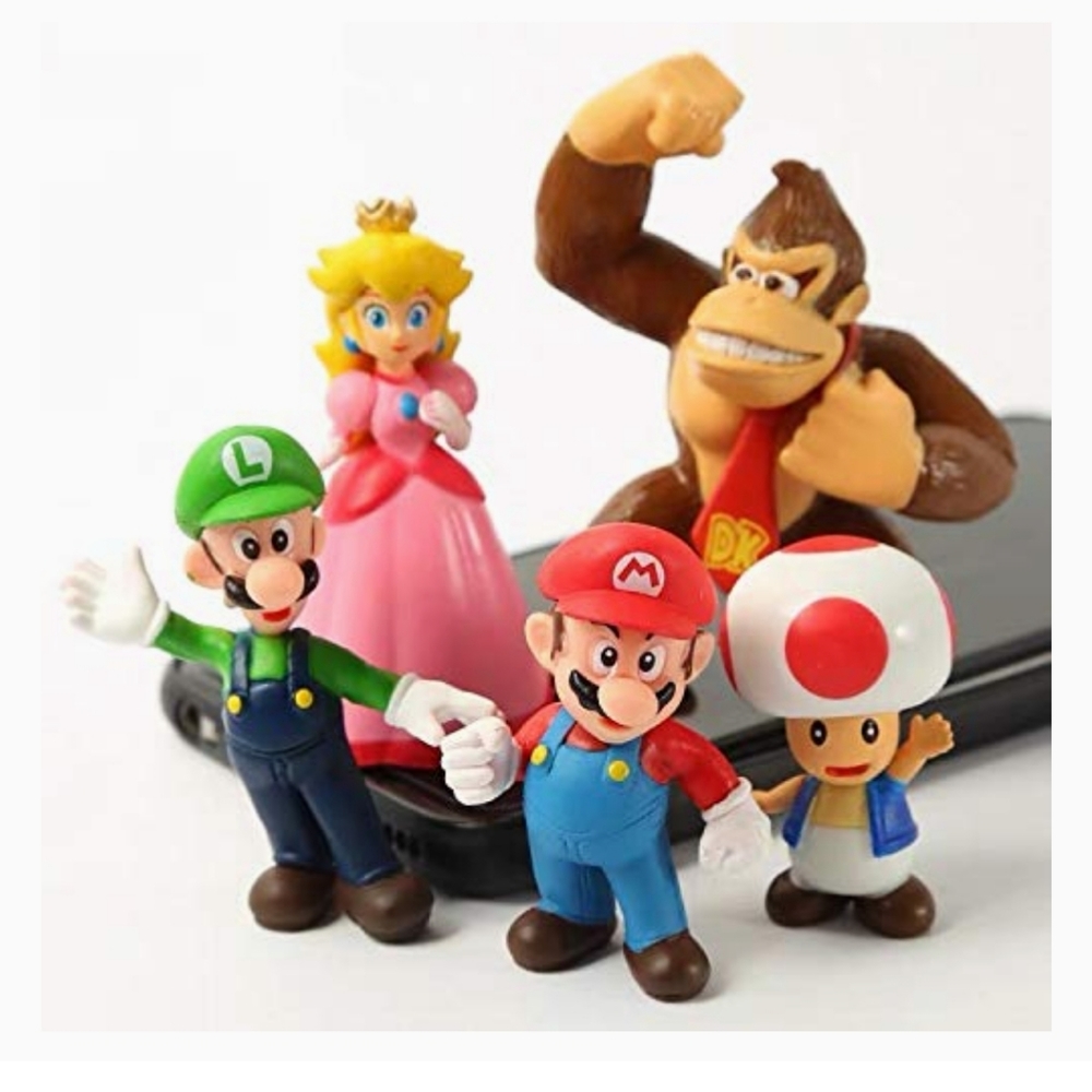 Super Mario figurines